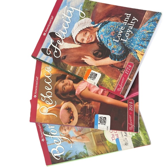 Lot of 9 American Girl book series Grace, Luciana, etc - Picture 4 of 4